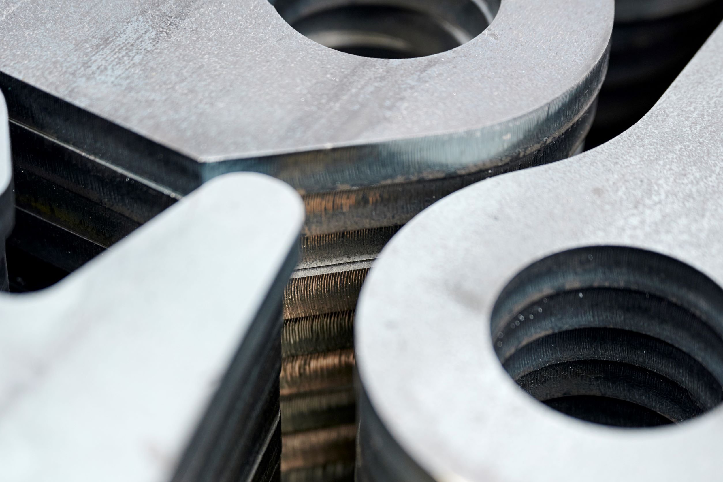 stacked-parts-that-are-leveled